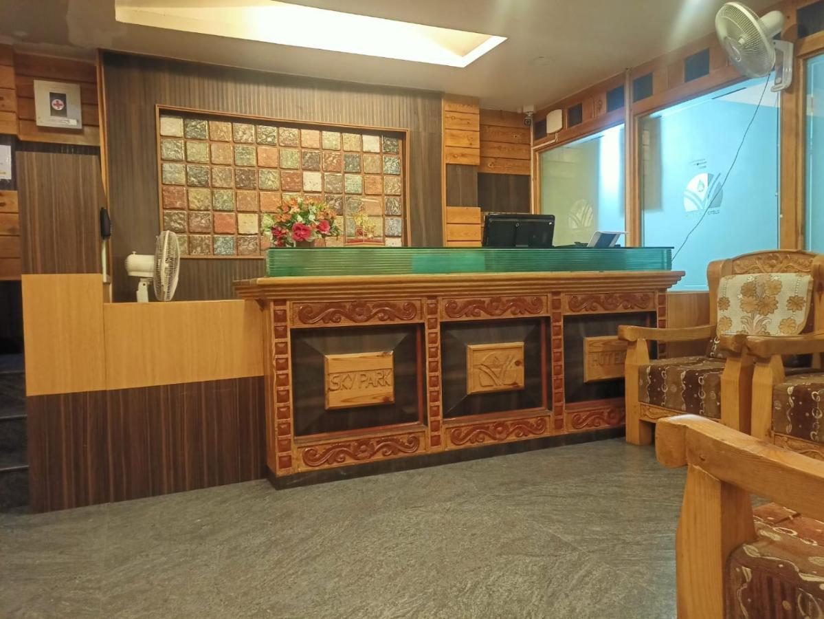 Sky Park Hotels Tiruppur Exterior foto